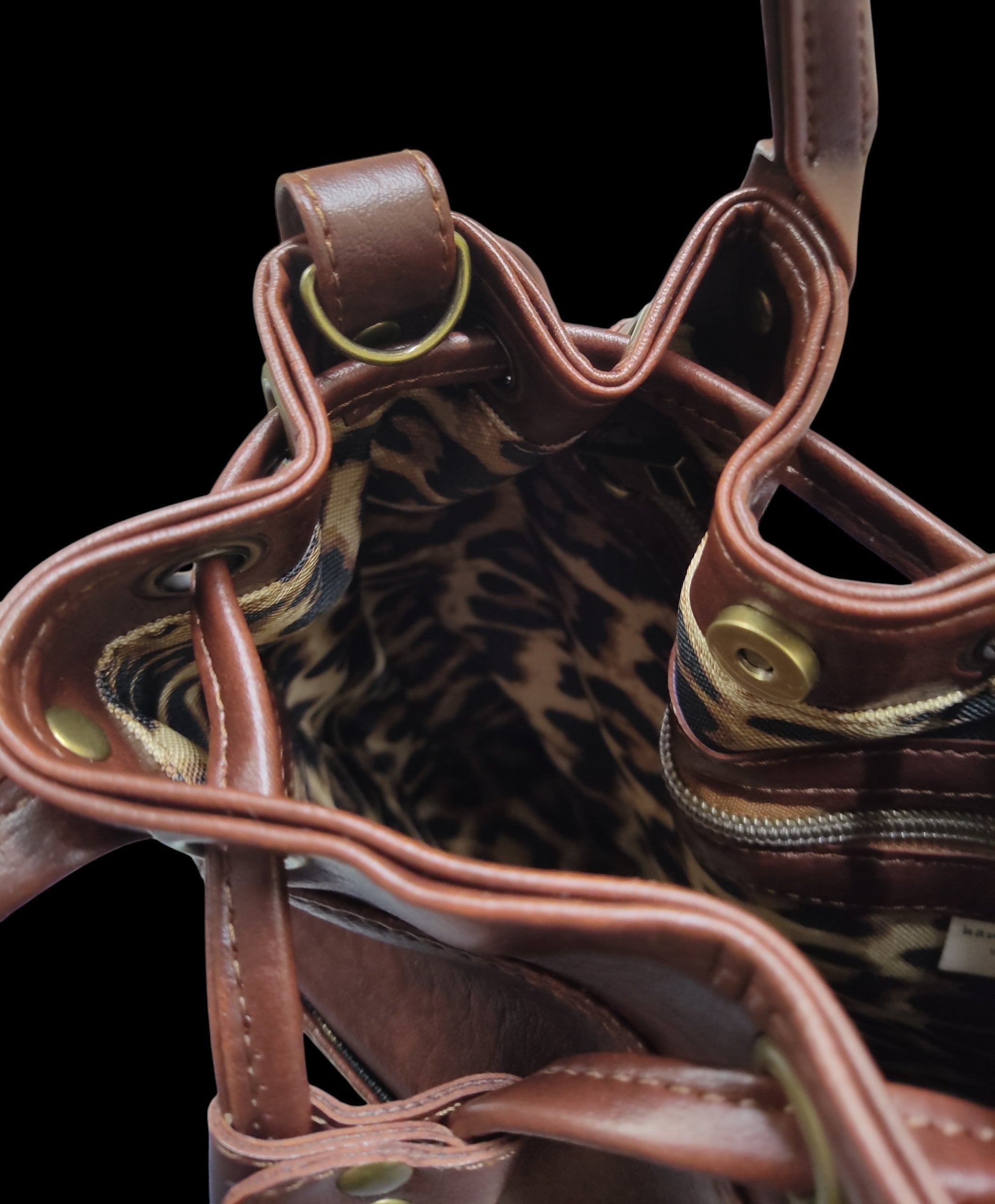 Mariza Bucket Bag