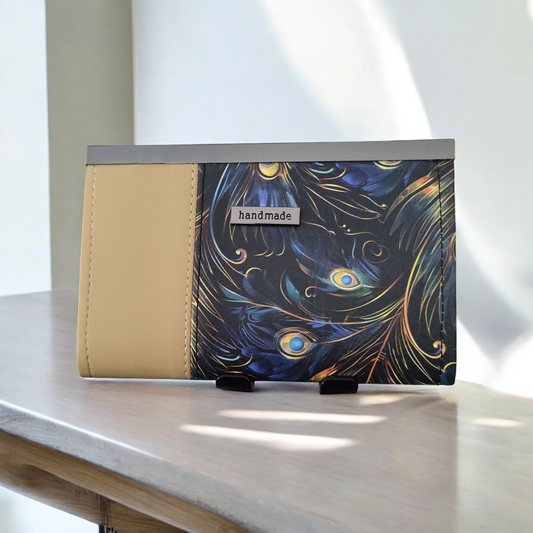 Compact Clutch Wallet