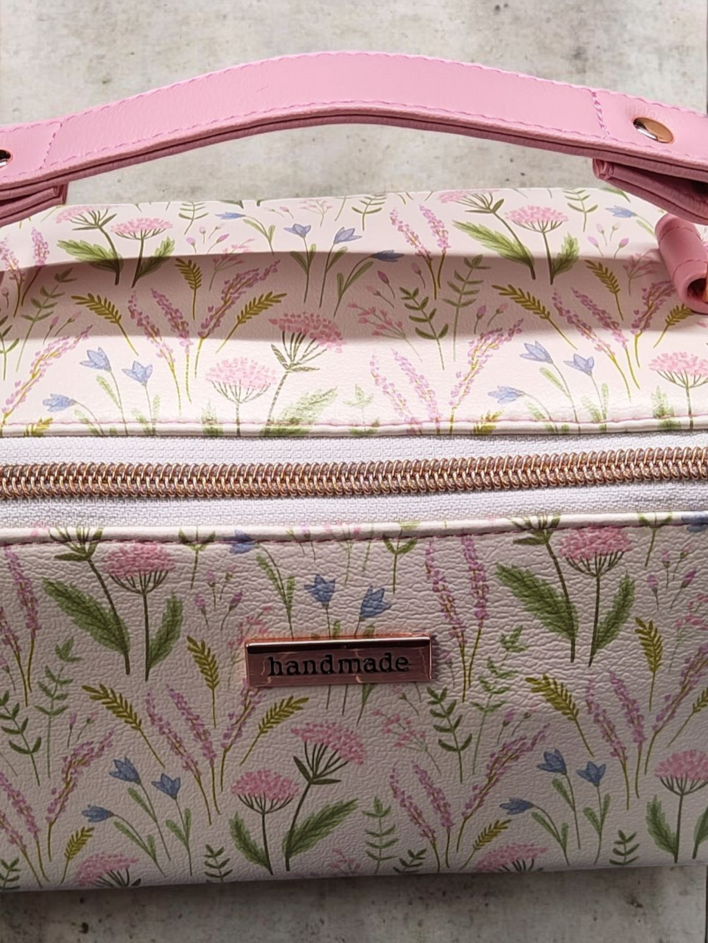 Zip & Grip Travel Bag