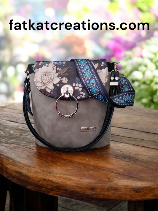 Baby Belle Handbag in gray/navy/ floral